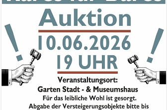 Bares für Rares 2026 BF Plakat zur Veranstaltung „Rares für Bares – Auktion“ in Waldheim.
Oben steht „Veranstaltung 2026“ sowie „Stadt- & Museumshaus Waldheim“. Darunter der Hinweis: „Machen Sie Ihre privaten Schätze zu Geld!“.
In großer Schrift folgt der Titel „Rares für Bares – Auktion“.
Termin: 10.06.2026 um 19 Uhr.
Veranstaltungsort: Garten des Stadt- und Museumshauses Waldheim.
Hinweis: Für das leibliche Wohl ist gesorgt.
Abgabe der Versteigerungsobjekte bis 29.05.2026 zu den Öffnungszeiten, mit Beschreibung der Objekte, gegebenenfalls mit Voranmeldung.
Der Erlös wird für den Gründerzeit-Weihnachtsmarkt 2026 verwendet.
Unten stehen die Kontaktdaten:
Stadt- & Museumshaus Waldheim, Niedermarkt 8, 04736 Waldheim
Telefon: 034327 57234
E-Mail: museum@stadt-waldheim.de
Zusätzlich ist ein QR-Code und der Hinweis „Ab sofort EVENTIM Ticketverkauf“ abgebildet.
Grafisch dargestellt sind zwei stilisierte Hände mit Auktionshämmern links und rechts neben dem Titel.
