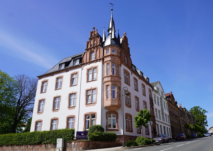 Brambor-Pflegedienstleistungen-Waldheim-Betreutes-Wohnen-zum-tuermchen--2020.jpg&nbsp;&copy;&nbsp;Brambor Pflegedienstleistungen GmbH